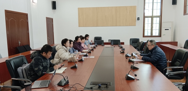 艺术设计学院举办2025年国家级项目申报第三场专题系列活动_副本.jpg